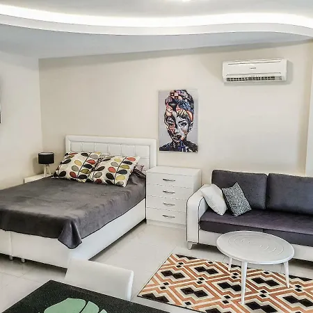 Granada Апартаменты *